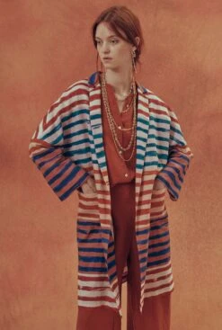 Abrigo Estampado “Marrakech" -Es Fascinante abrigo estampado marrakech coats ailanto 668176