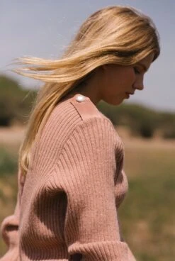 Alejandra Jumper - Pink -Es Fascinante alejandra jumper pink sweaters laia alen 303063