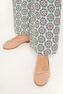 Biarritz Nude -Es Fascinante biarritz nude flat shoes la basique collection 467786