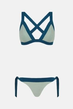 BIKINI BOTTOM NUDO ISLA VERDE