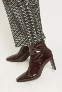 Bonnie Charol -Es Fascinante bonnie charol boots mint and rose 689659