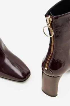 Bonnie Charol -Es Fascinante bonnie charol boots mint and rose 830395