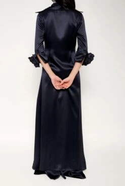 Camisa Larga De Seda Con Flores A Mano Azul Marino -Es Fascinante camisa larga de seda con flores a mano azul marino dresses malne 876672