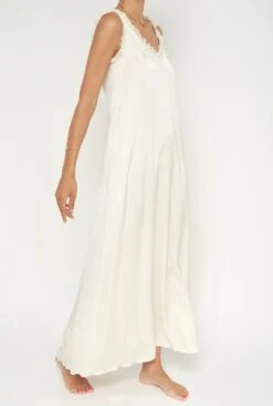 Camisón ANN Con Encaje -Es Fascinante camison ann con encaje sleepwear namur collection 298219