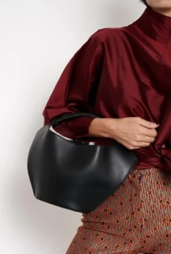 Canasto Bag | Black -Es Fascinante canasto bag black leather shoulder bags moi sass 324958