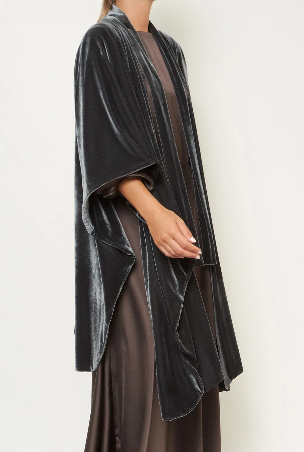 Capa Diana Gris Plomo 6 Capa Diana Gris Plomo - Imagen 4