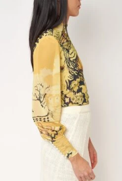 Casandra Yellow -Es Fascinante casandra yellow shirts blouses nicolas montenegro 962321