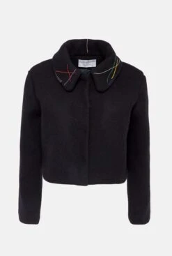 Chaqueta Negra Cuello Bordado