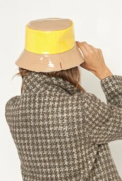 Charolito Bicolour Yellow-latte Hat -Es Fascinante charolito bicolour yellow latte hat hats gakomi 622300