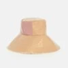 Charolito L Bicolour Latte-nude Hat -Es Fascinante charolito l bicolour latte nude hat hats gakomi 273801