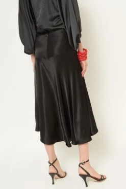 Chío Black -Es Fascinante chio black skirts julise magon 955465