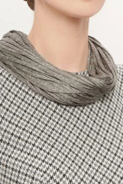 Collar Seda Natural Con Brillo De Lurex Color Gris Plata -Es Fascinante collar seda natural con brillo de lurex color gris plata necklaces victoria de talhora 979683