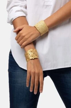 Coral Bracelet -Es Fascinante coral bracelet bracelet mikana 823888