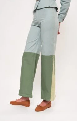 Coro Blues -Es Fascinante coro blues trousers julise magon 964599
