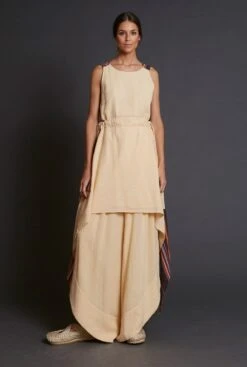 CUERPO FRUNCIDO RAYA