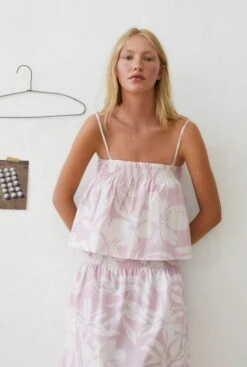 The New Society Desert Woman Top Desert Print Lilac