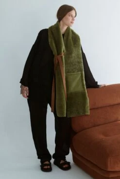 Estola De Pelo Corto Con Bolsillo