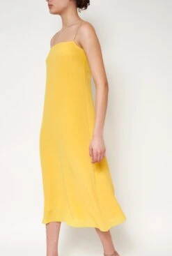 Flor Reversible Midi Yellow -Es Fascinante flor reversible midi yellow dresses atelier aletheia 623851