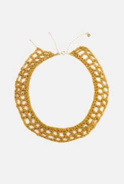 GARGANTILLA VELÁZQUEZ