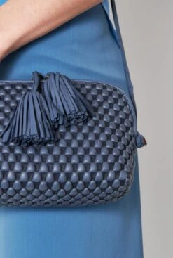 Gizmo Small Blue Jean -Es Fascinante gizmo small blue jean crossbody bags tissa fontaneda 711590