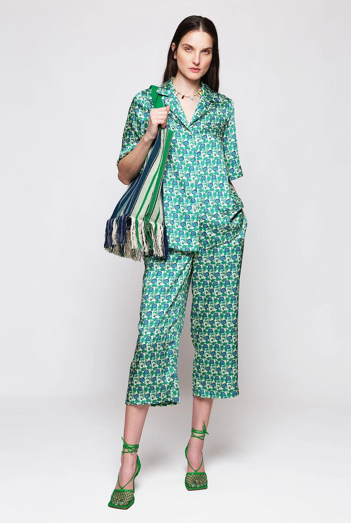 Green Floral Print Pajamas 4 Green Floral Print Pajamas - Imagen 2
