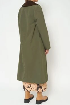 Green New Classic Gabardine -Es Fascinante green new classic gabardine coats habey club 889544