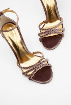 Hilaria 9 Pruno 11 Hilaria 9 Pruno -Es Fascinante hilaria 9 pruno heels flordeasoka 739038