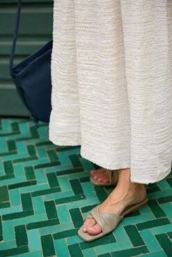 Jasmine Selva 9 Jasmine Selva -Es Fascinante jasmine selva flat sandals mint and rose 831035