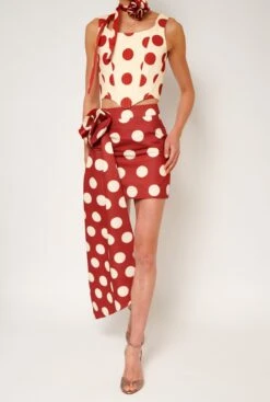 Juana La Macarrona Rojo -Es Fascinante juana la macarrona rojo skirts leandro cano 574271