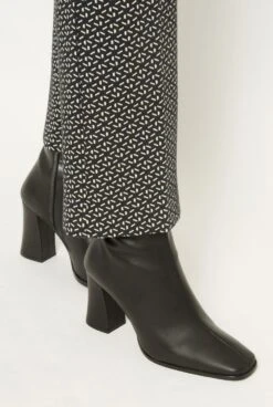 Lola Negro 9 Lola Negro -Es Fascinante lola negro boots mint and rose 342674