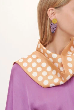 Lola Scarf Camel -Es Fascinante lola scarf camel van hise 432115