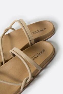 Lucia Corda -Es Fascinante lucia corda flat sandals mint and rose 547518