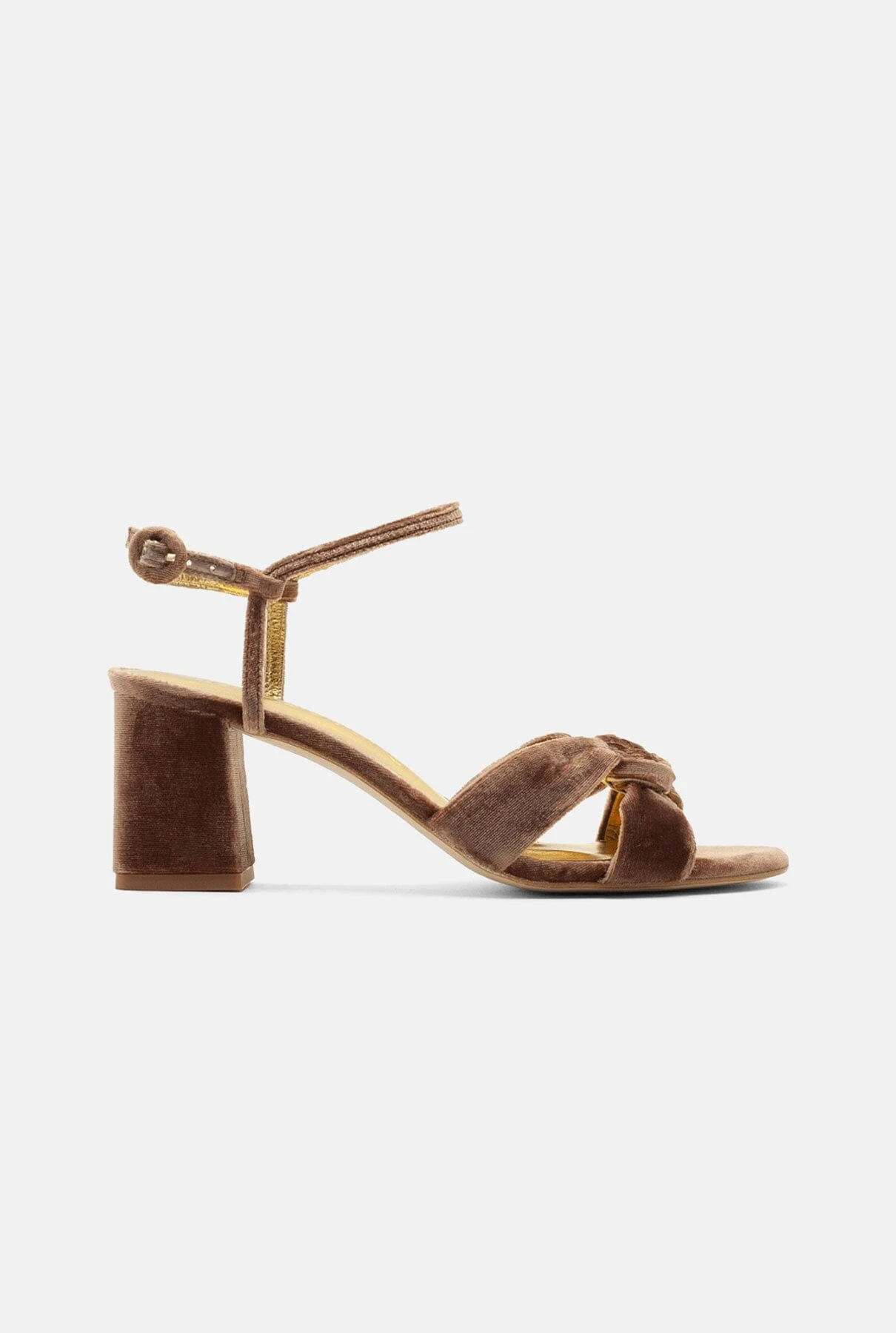 Magritte 6 Garnet 3 Magritte 6 Garnet