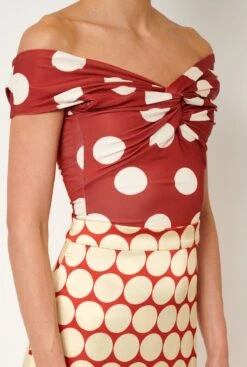 Merced La Serneta Rojo -Es Fascinante merced la serneta rojo t shirts tops leandro cano 953625