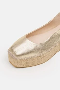 Gaimo Mitsy Carrara -Es Fascinante mitsy carrara espadrilles gaimo 284266