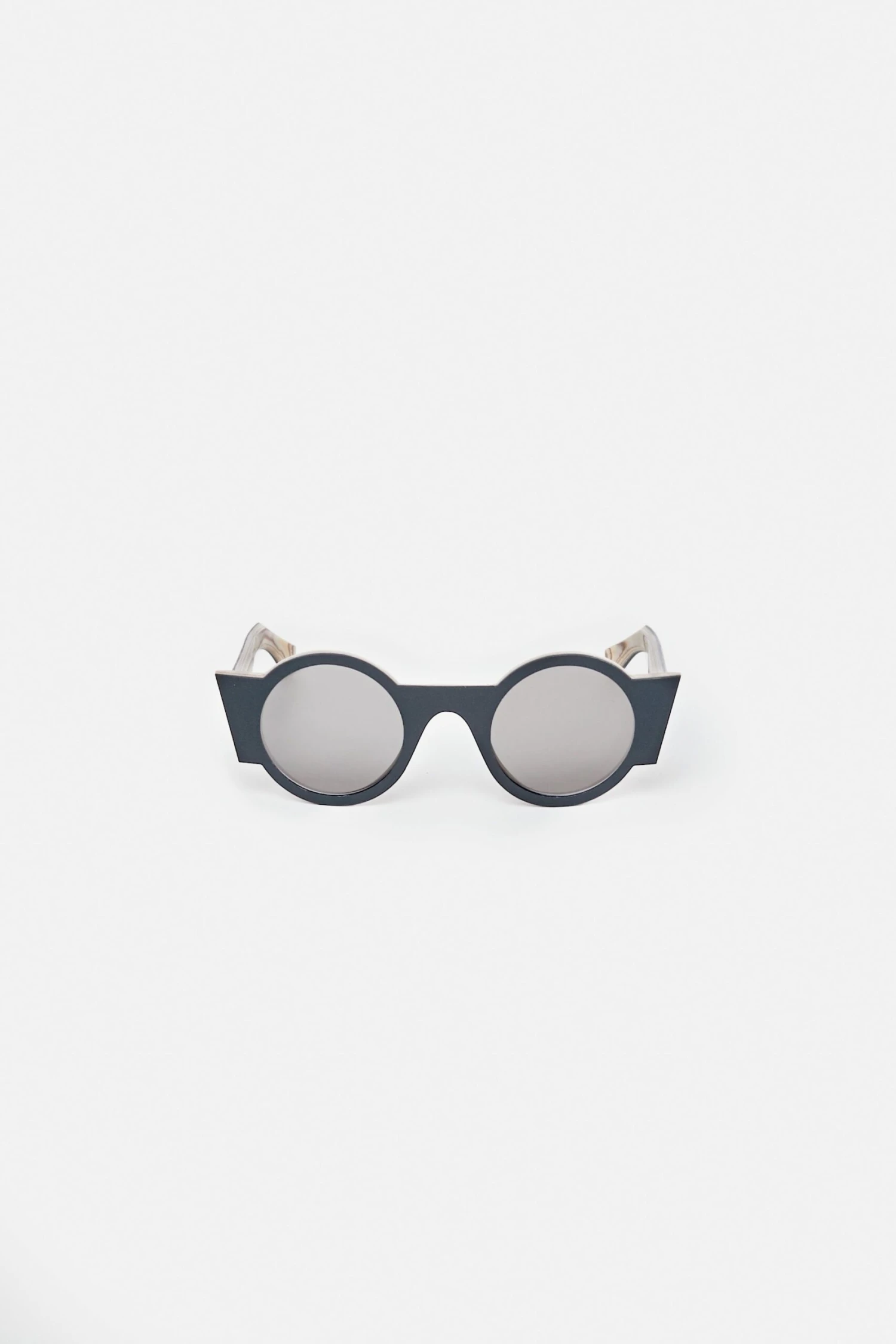 Nathatia Black Soft 3 Nathatia Black Soft