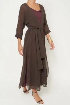 Persefone Overdress Brown -Es Fascinante persefone overdress brown capes shawls atelier aletheia 857751