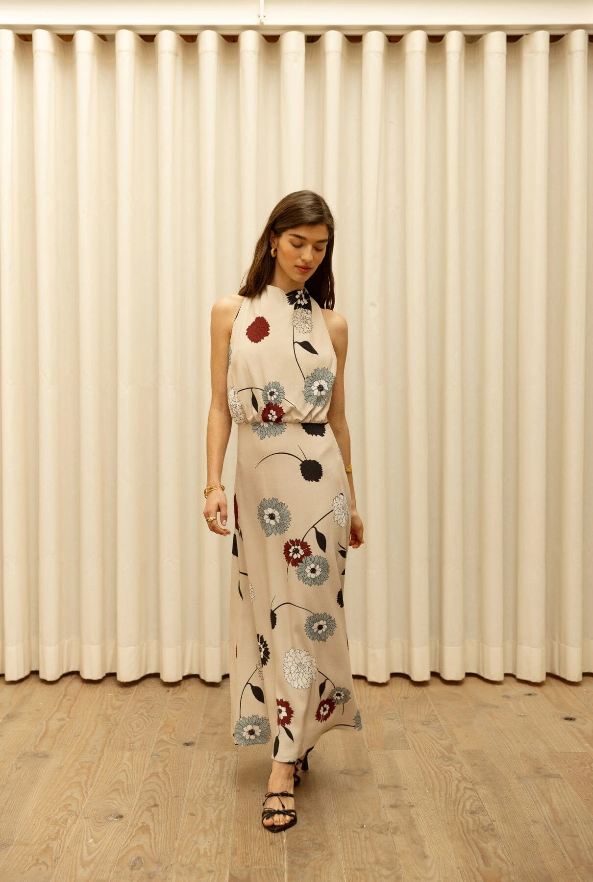 Vestido Jagger Dahlia Beige 3 Vestido Jagger Dahlia Beige