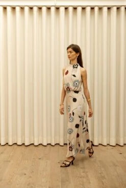 Vestido Jagger Dahlia Beige 9 Vestido Jagger Dahlia Beige -Es Fascinante preorder vestido jagger dahlia beige envio 8 de abril dresses galcon studio 712472