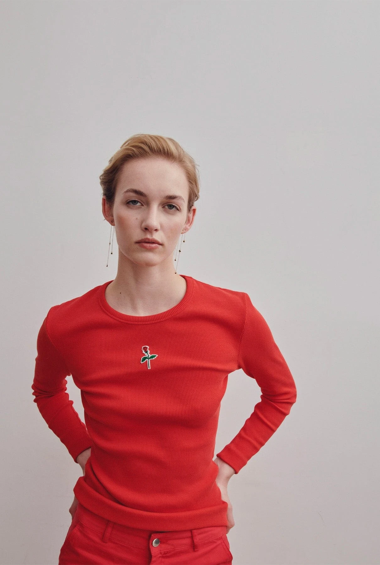 Red Long Tee 4 Red Long Tee - Imagen 2