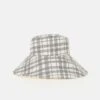 Zarig Squared -Es Fascinante reversible squared hat hats gakomi 707633