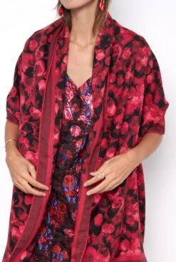Scarf Crimson Petals -Es Fascinante scarf crimson petals foulards scarves arena martinez 578586