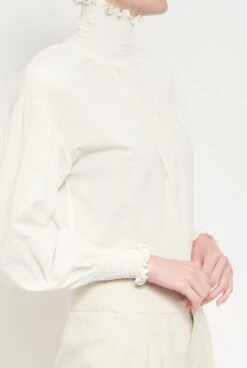 Soco Cream -Es Fascinante soco cream shirts blouses julise magon 747464