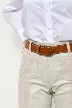 Stitched Belt -Es Fascinante stitches belt belts baltei studio 487989