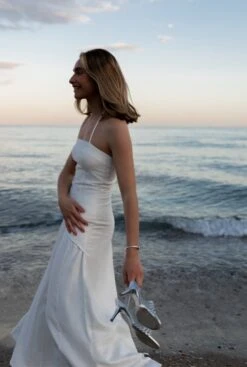 SUNSET LINEN DRESS -Es Fascinante sunset linen dress dresses the villa concept 187353