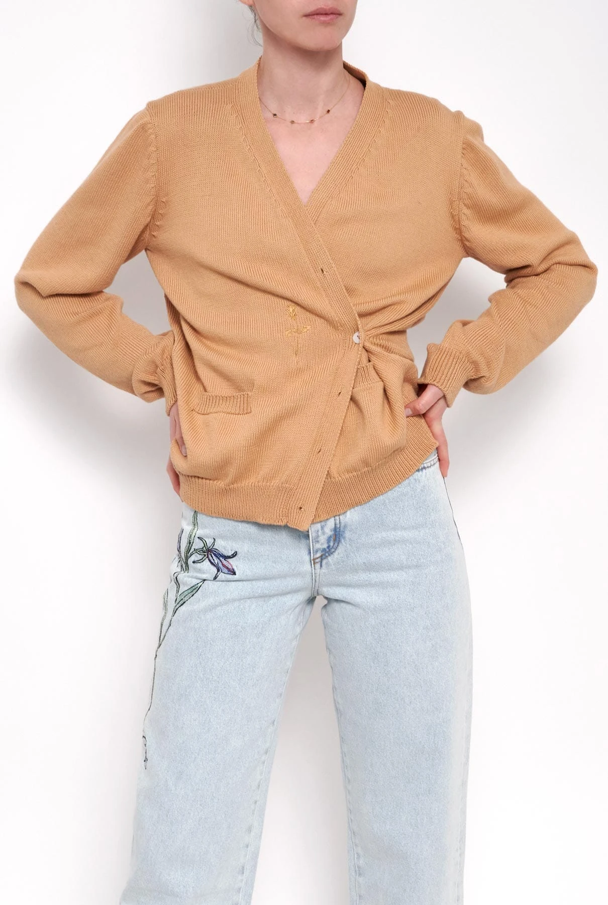 The Cardigan 4 The Cardigan - Imagen 2