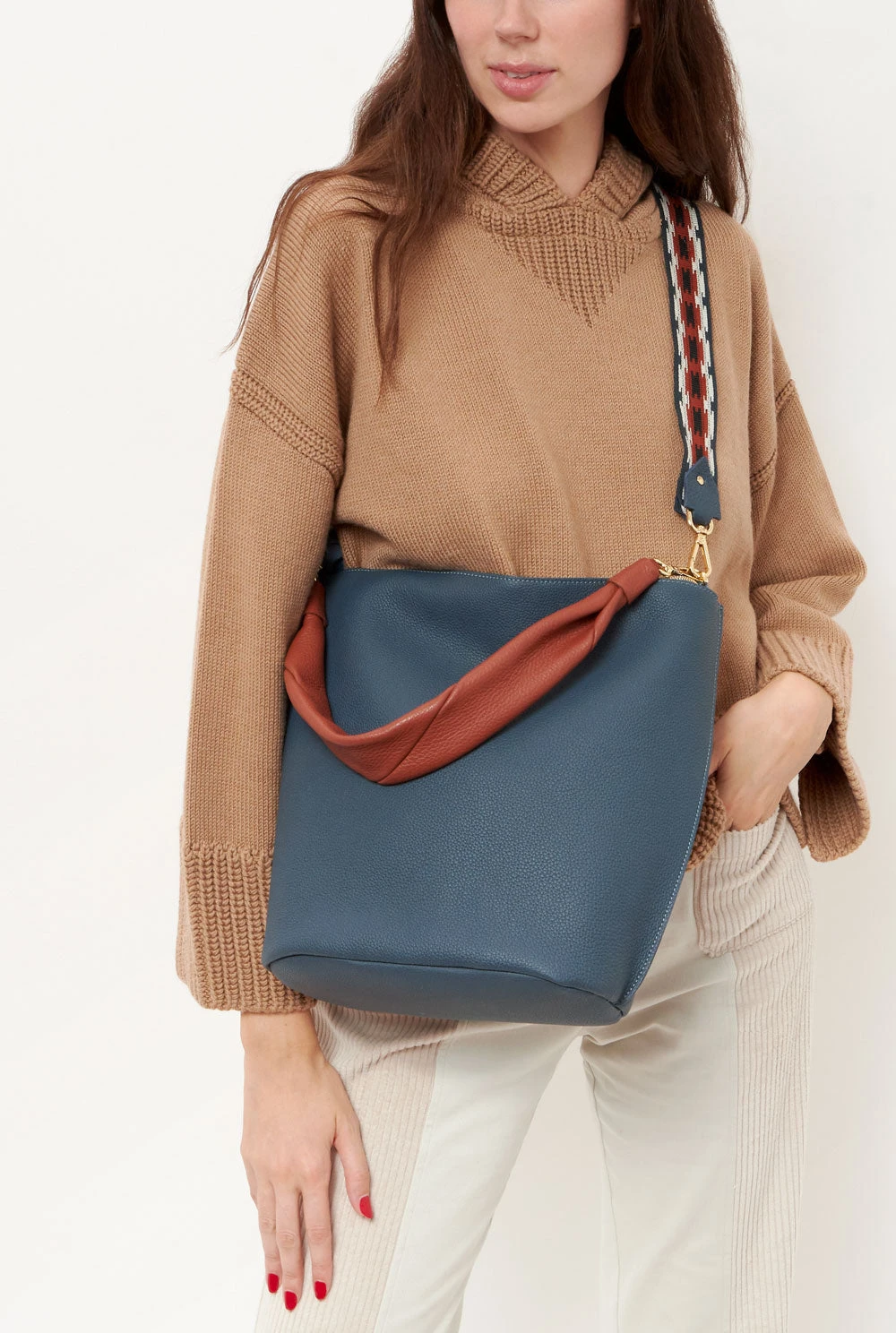 The Cristina Bag Blue 4 The Cristina Bag Blue - Imagen 2