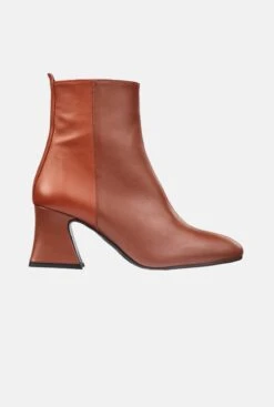 Es Fascinante 30 The D'Orsey Booty Double Biscuit