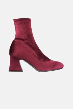 Es Fascinante 42 The D'Orsey Booty Garnet