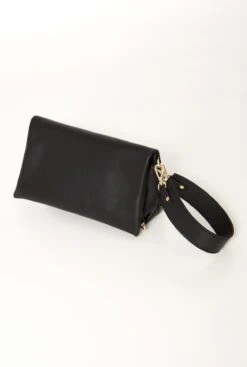 The Lucia Bag Negro -Es Fascinante the lucia bag negro hand bags the bag lab 345920